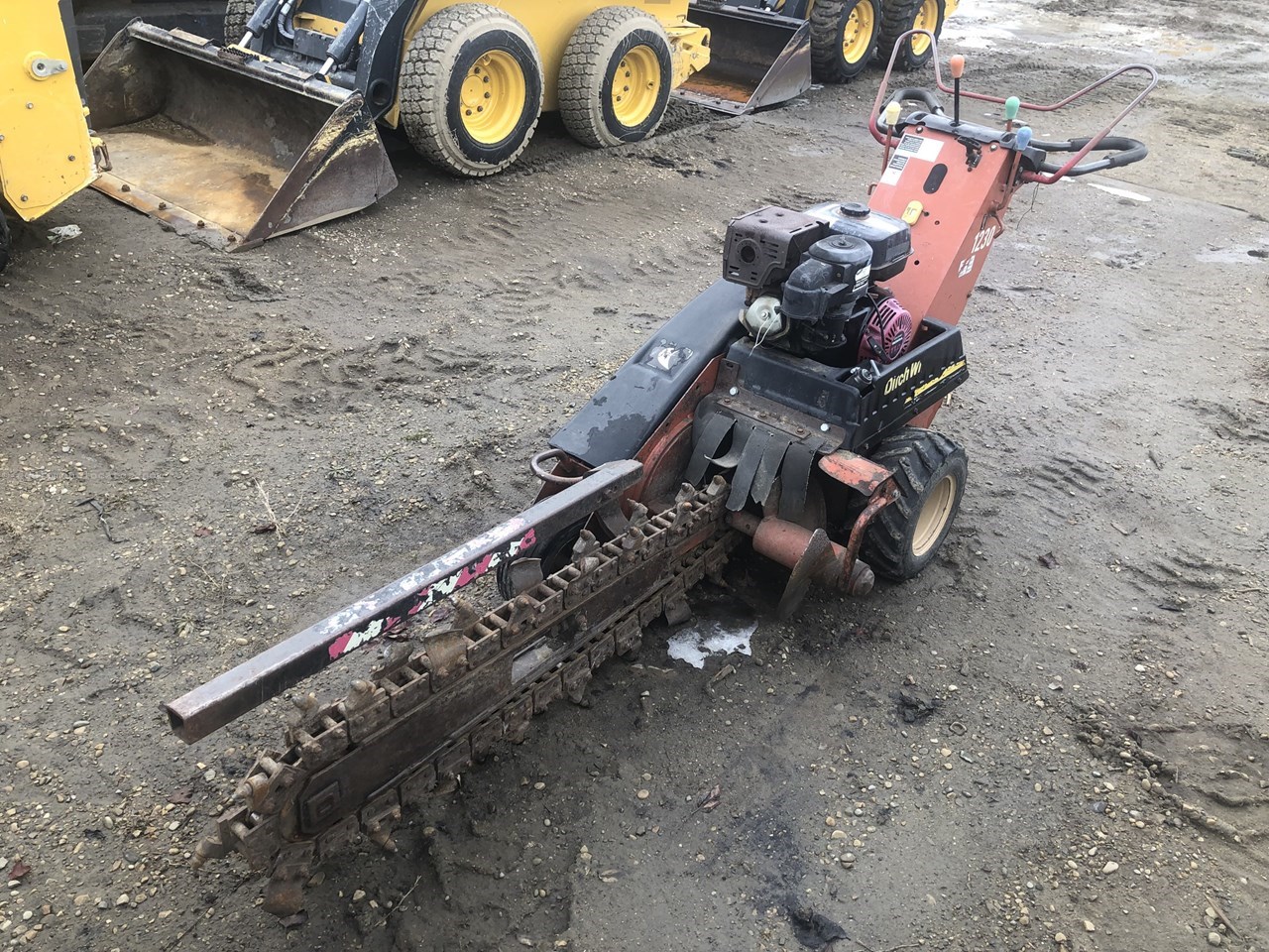 2000 Ditch Witch 1230H Image 1