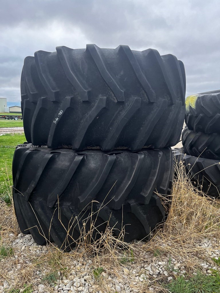 Goodyear LSW 1100/45R46 Image 1