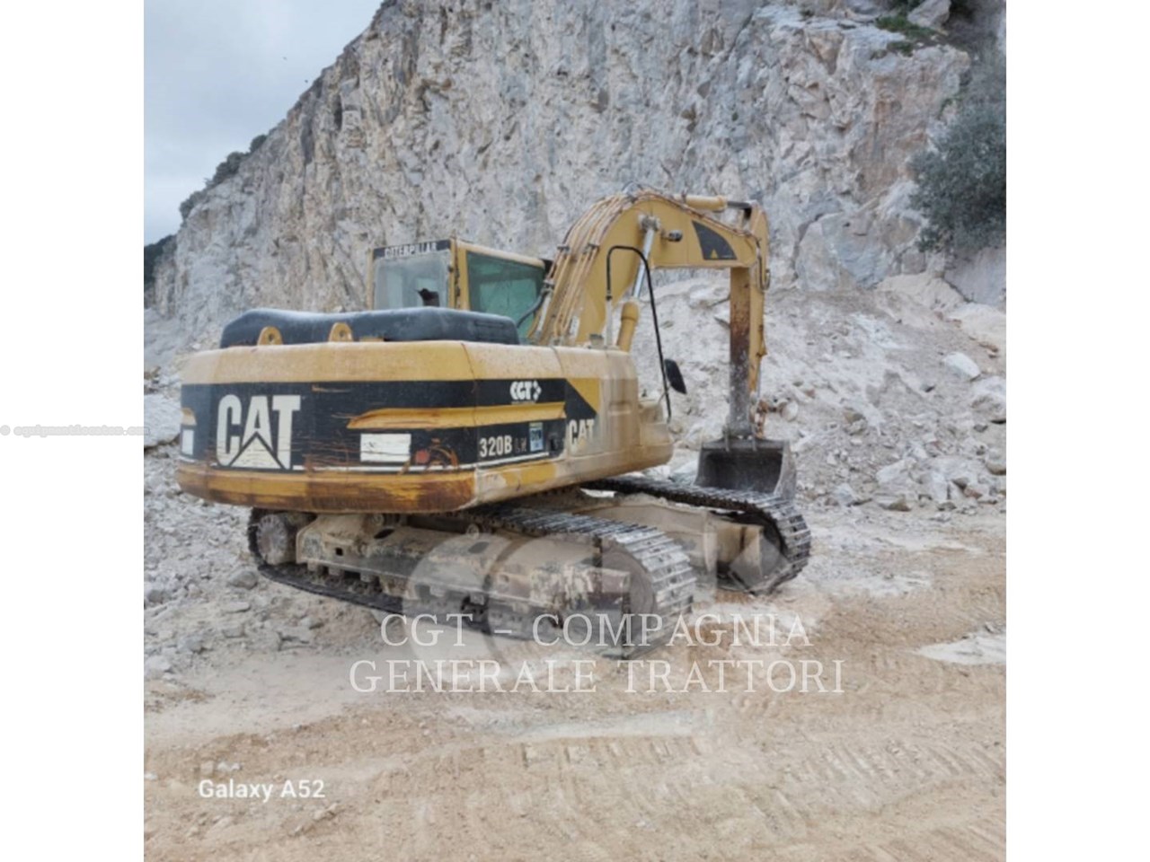 2000 Caterpillar 320B Image 5