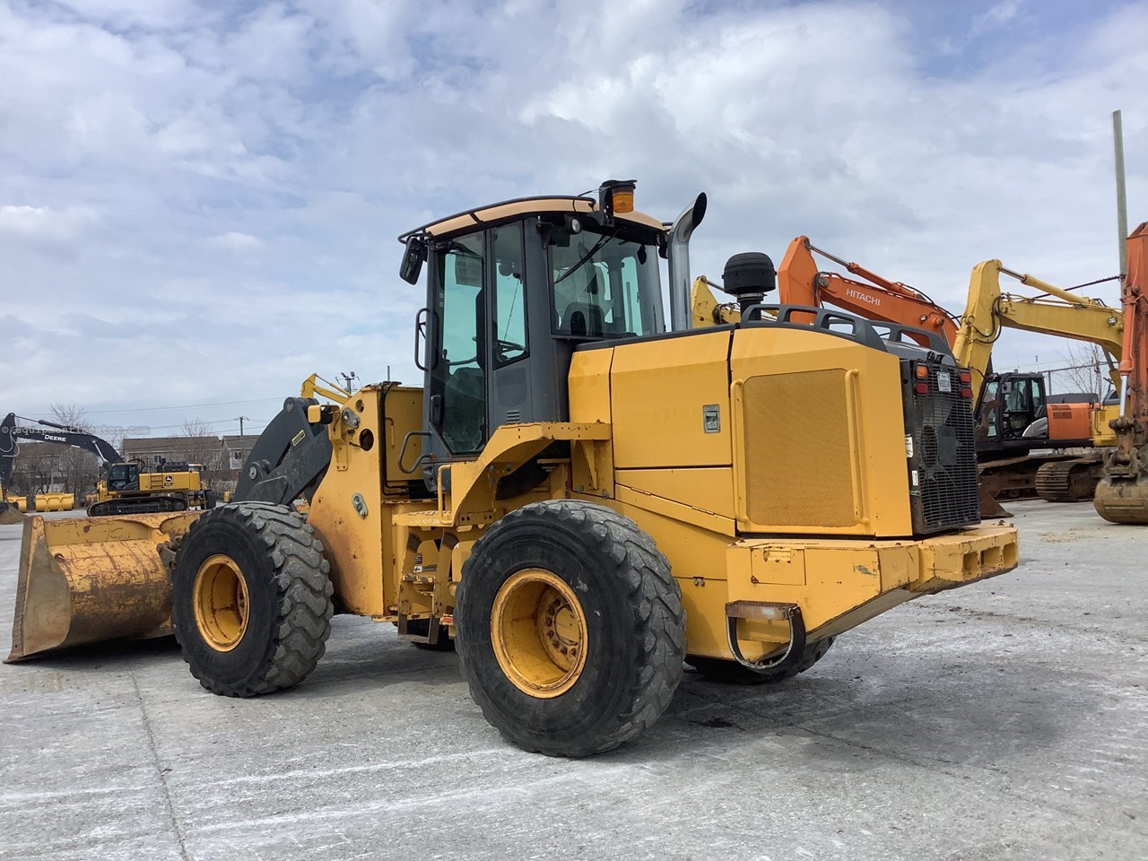 2012 John Deere 624K Image 4