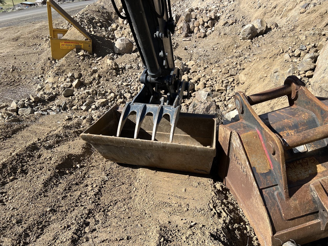 2022 John Deere 130G Image 10