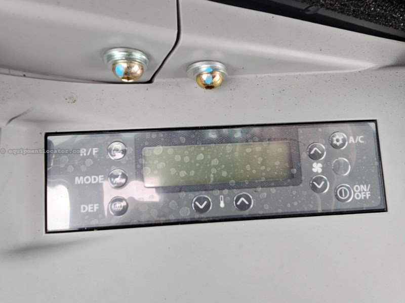 2024 John Deere 30P Image 10