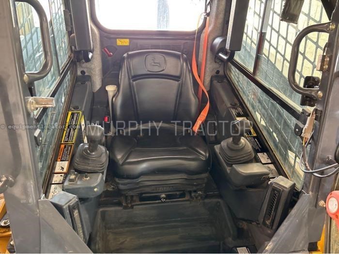 2019 John Deere 333G Image 10