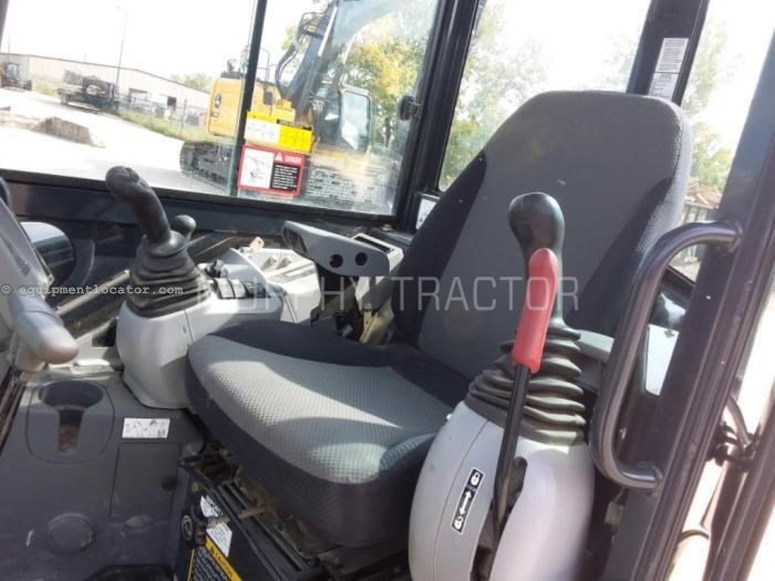 2021 John Deere 35G Image 10