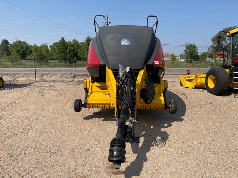 2024 New Holland BB330 Plus Image 2