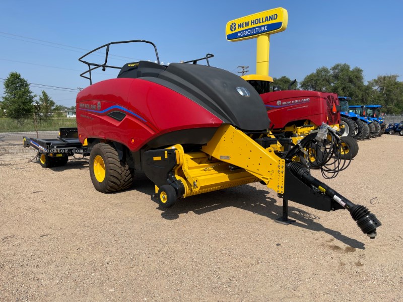 2024 New Holland BB330 Plus Image 3