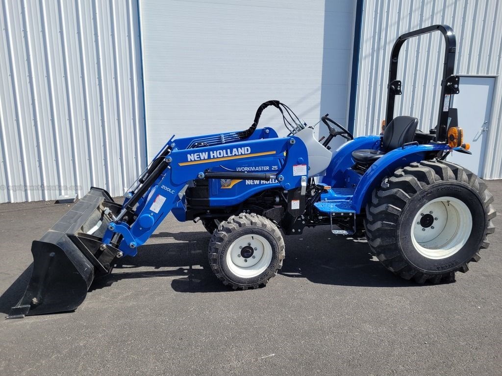2024 New Holland Workmaster™ Compact 25-40 Series 25 Image 1