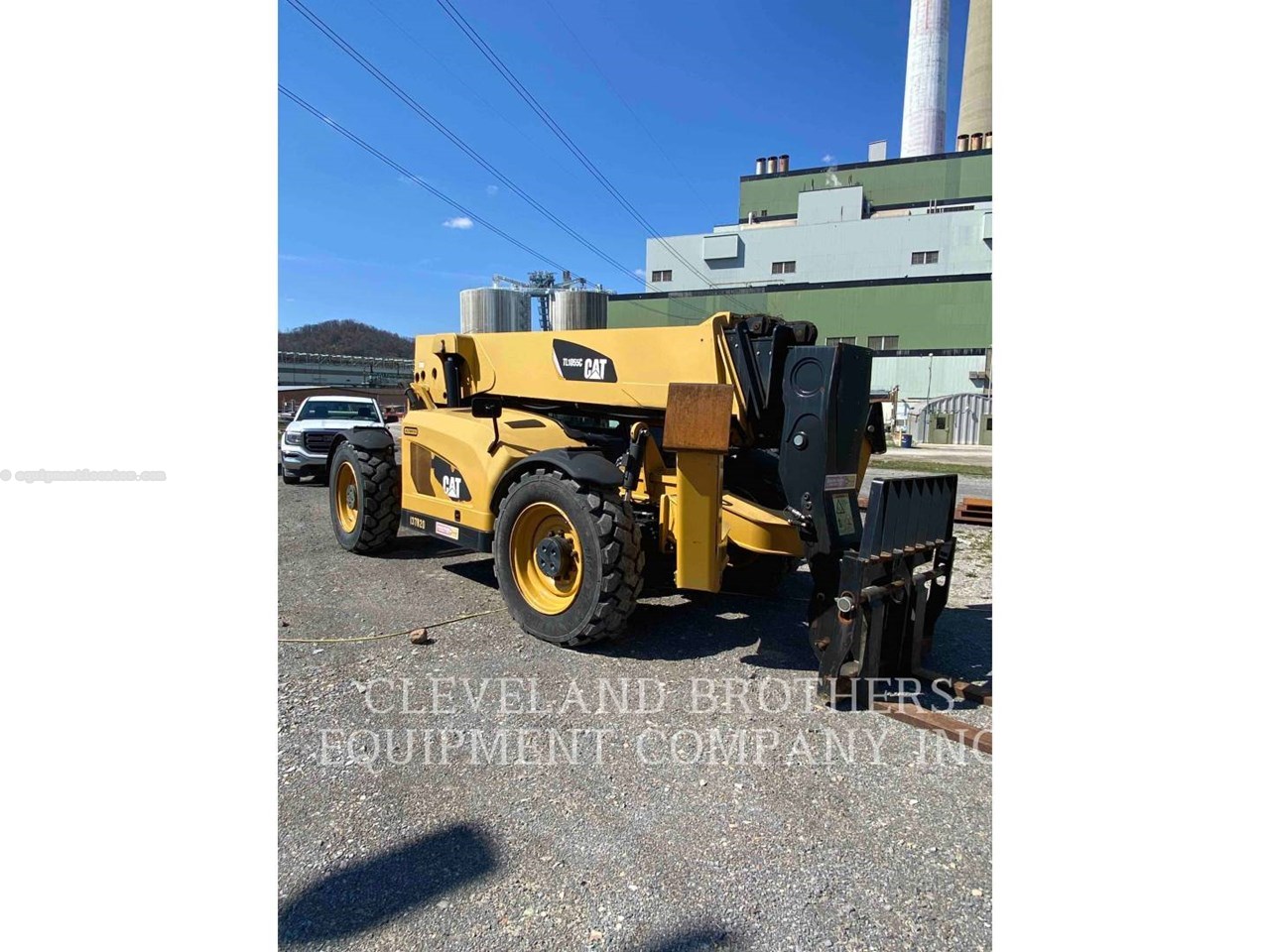 2014 Caterpillar TL1055C Image 2