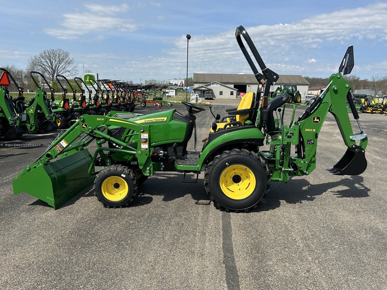2025 John Deere 2025R Image 10