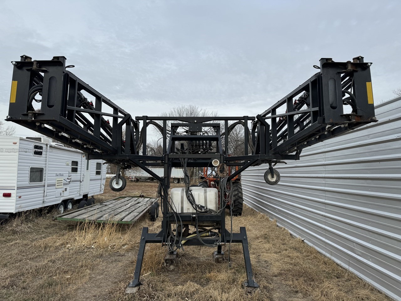 Demco 90 FT BOOMS Image 1