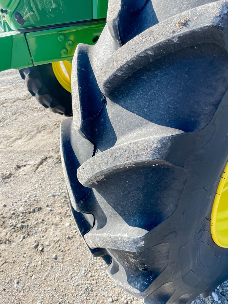 2022 John Deere 6R 155 Image 32