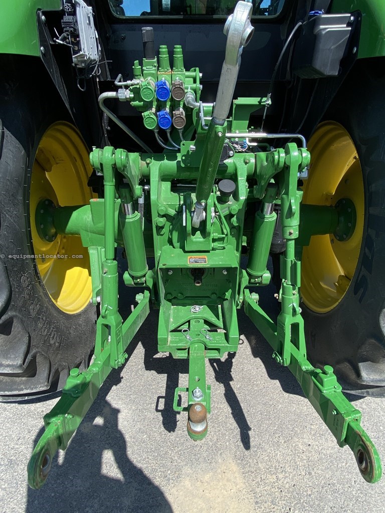 2023 John Deere 6120E Image 10