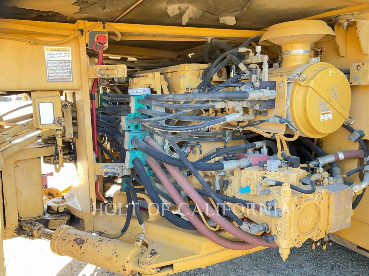 2002 Caterpillar CB-634D Image 10