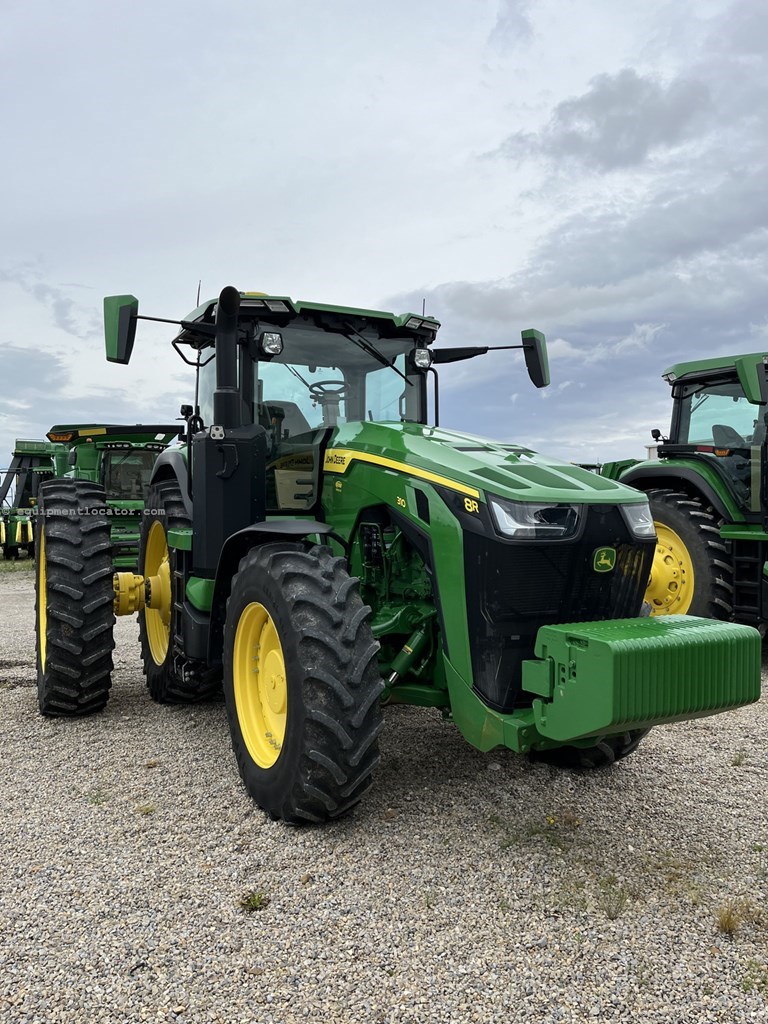 2023 John Deere 8R 310 Image 2