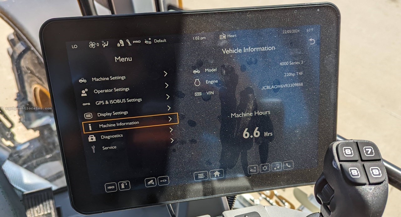 2024 JCB 4220 Image 10