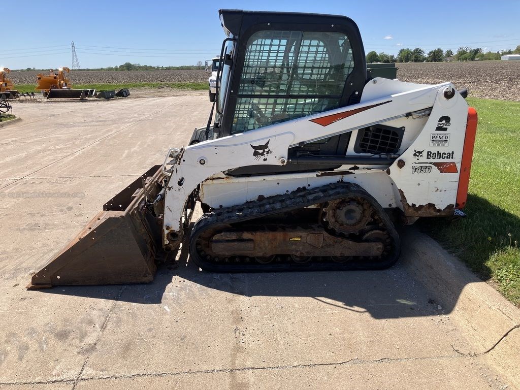 2020 Bobcat Compact Track Loaders T450 Image 1