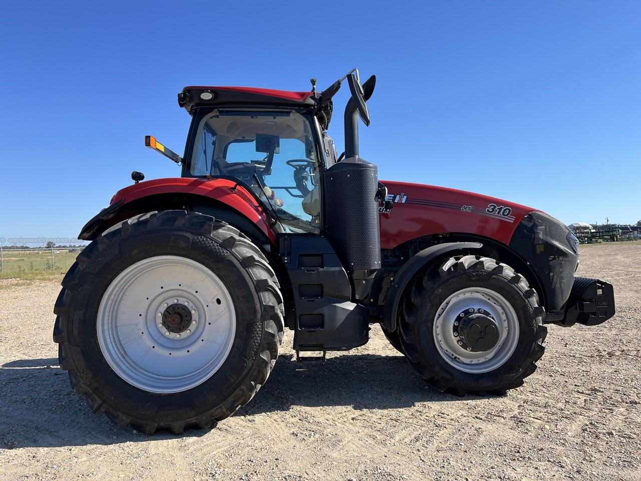 2024 Case IH 310 Image 9