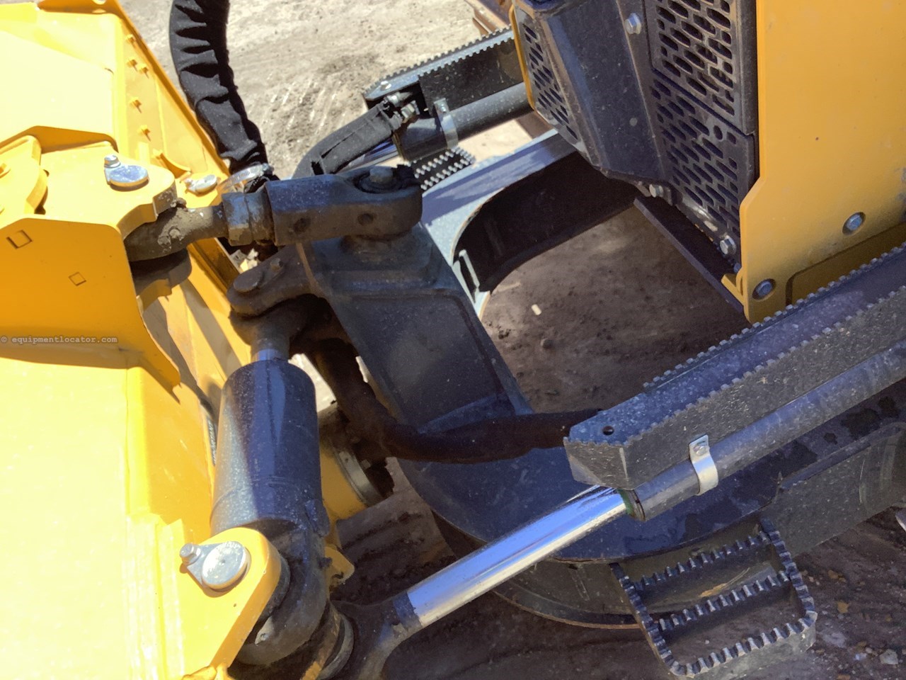 2022 John Deere 550K Image 10