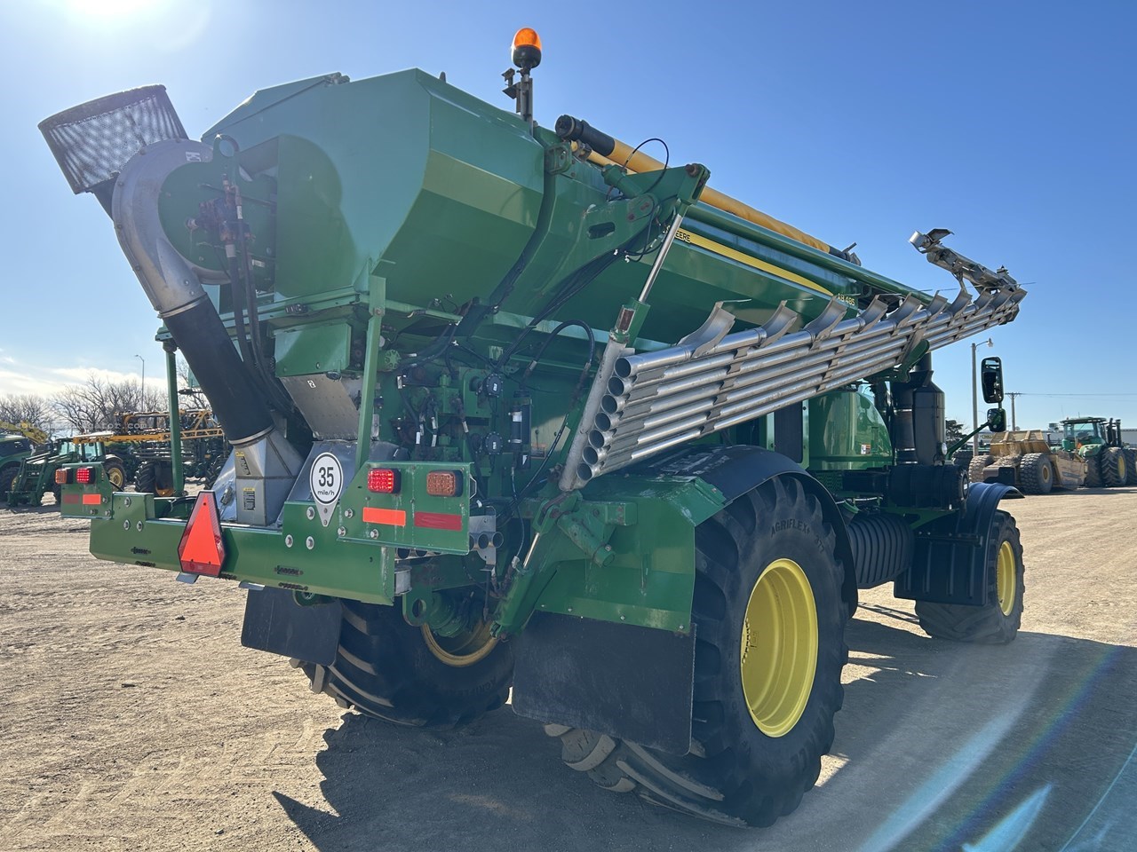 2019 John Deere F4365 Image 3