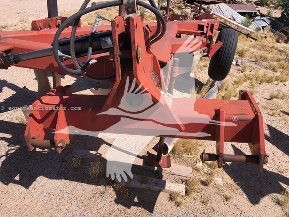 Case IH 165 Image 10