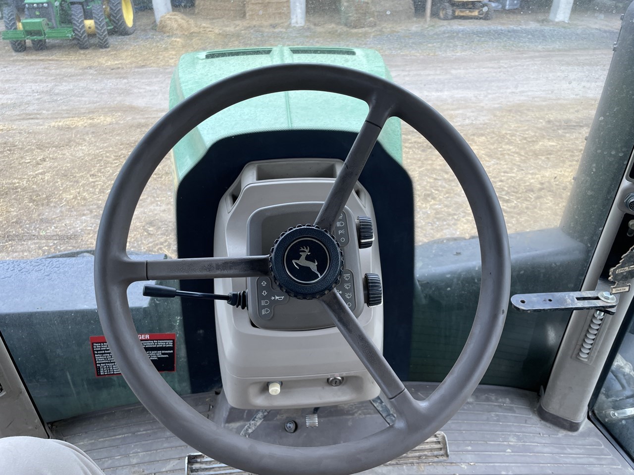 2012 John Deere 9560R Image 17