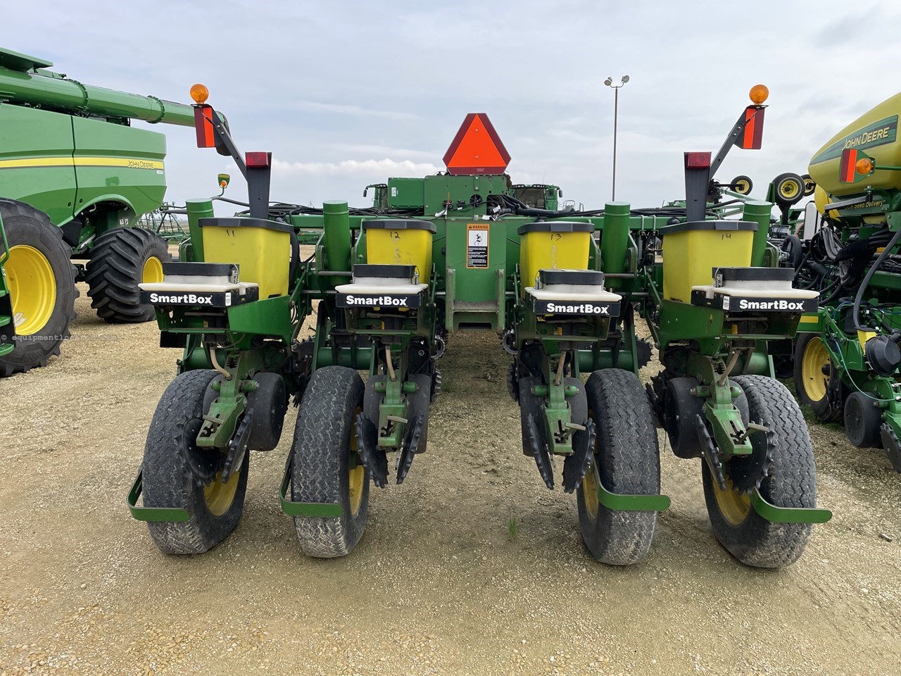 2008 John Deere 1770NT Image 21