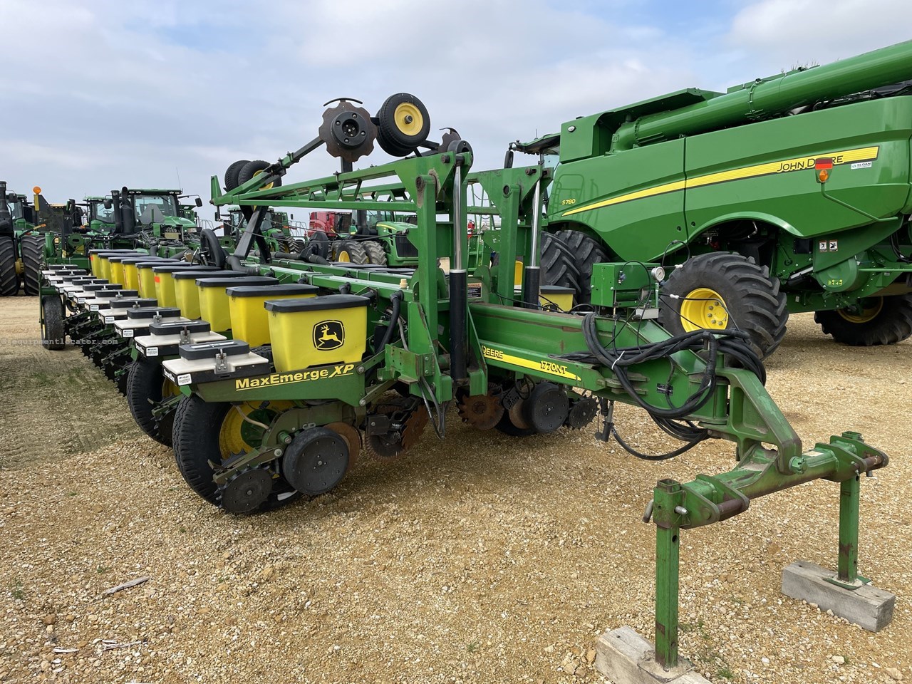 2008 John Deere 1770NT Image 33