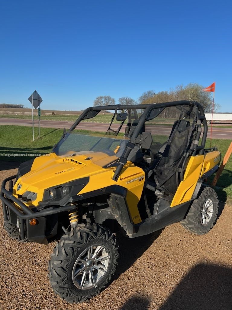 2012 Can-Am 2012 COMMANDER 1000XT YELLOW Image 1