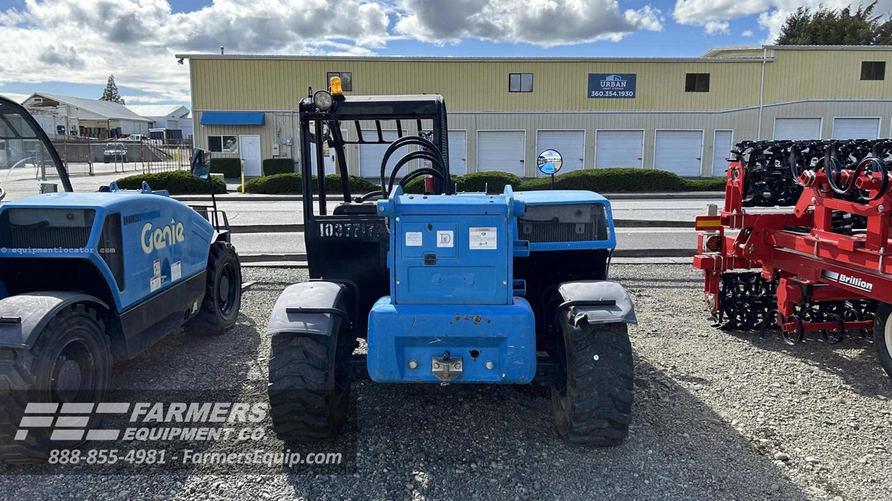 2015 Genie GTH-5519 Image 3