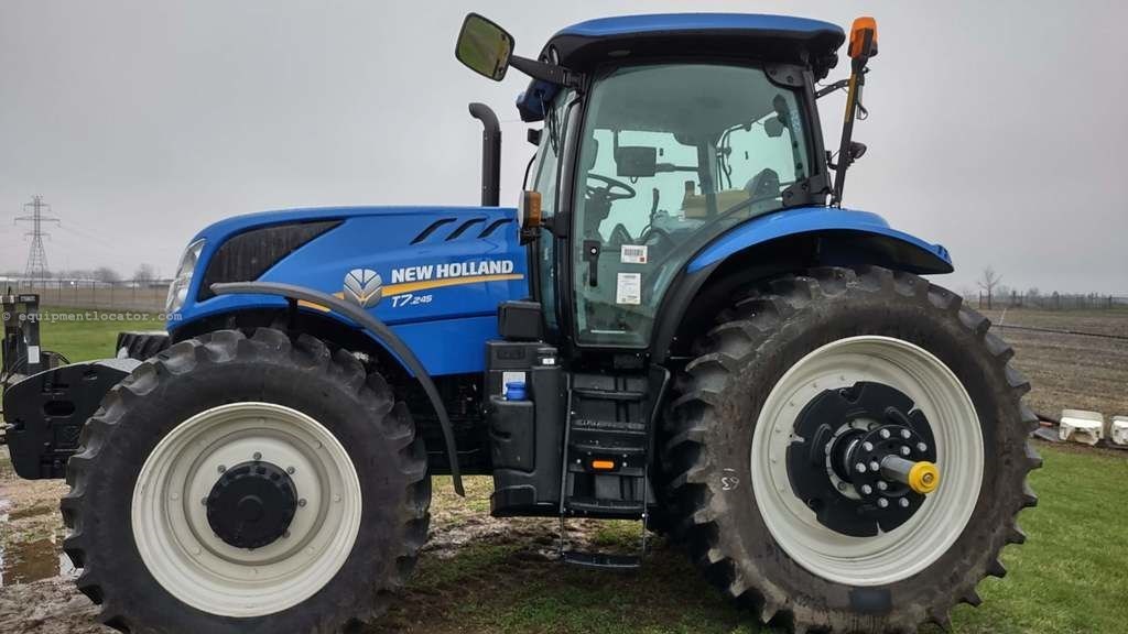 2024 New Holland T7 Series T7.245 Classic Image 1