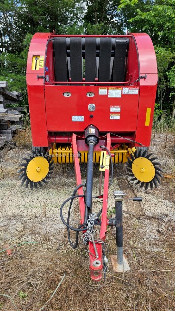 2014 New Holland RB450UT 14 Image 2