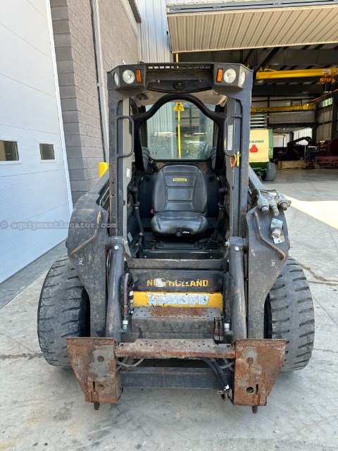 2023 New Holland L320 Image 4