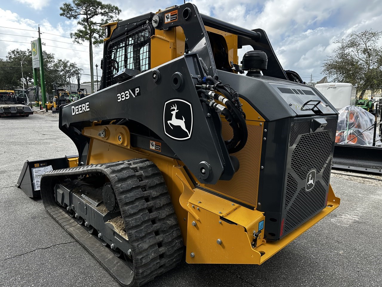 2025 John Deere 333 P Image 4