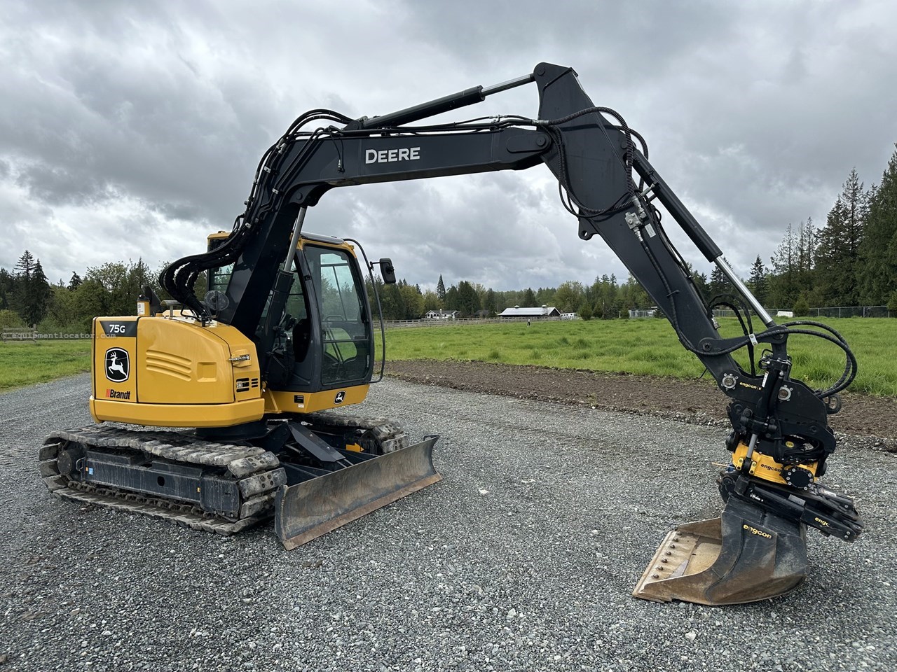 2023 John Deere 75G Image 2