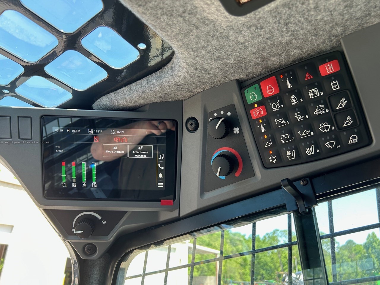 2025 John Deere 333 P Image 10