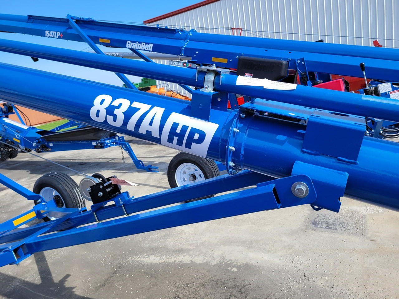 2024 Brandt 837 Image 4