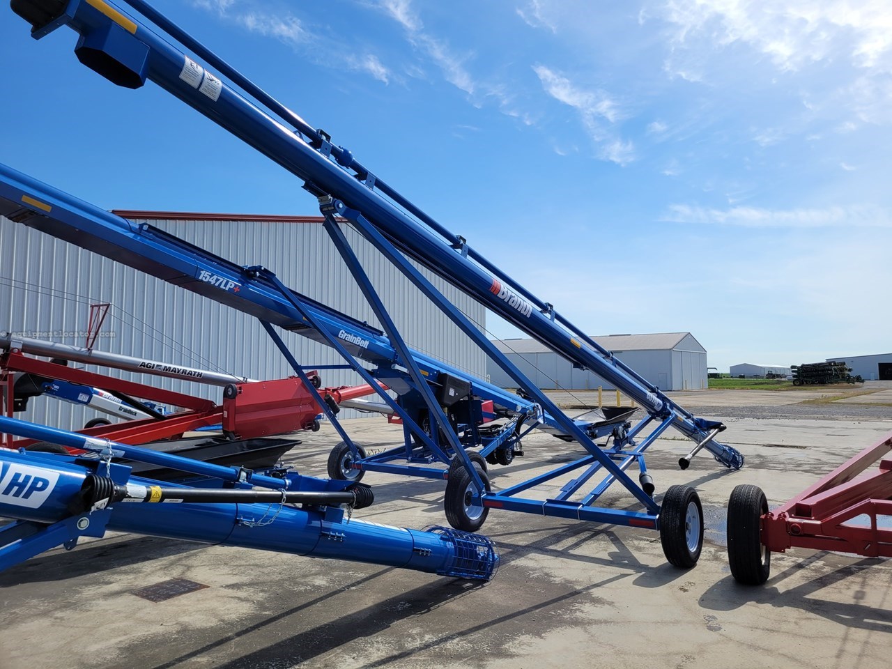 2024 Brandt 837 Image 6