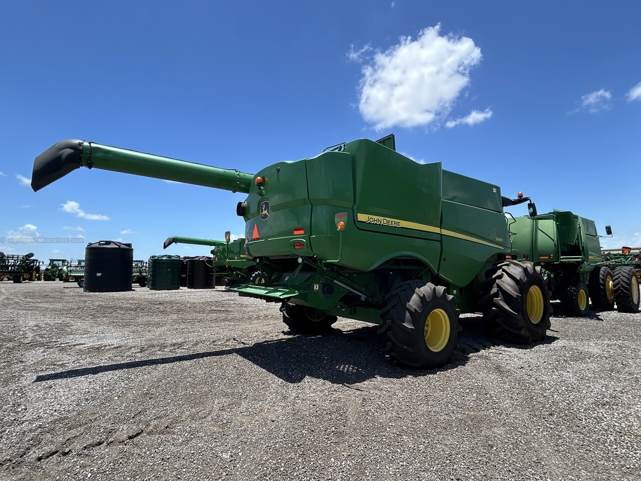 2017 John Deere S690 Image 3