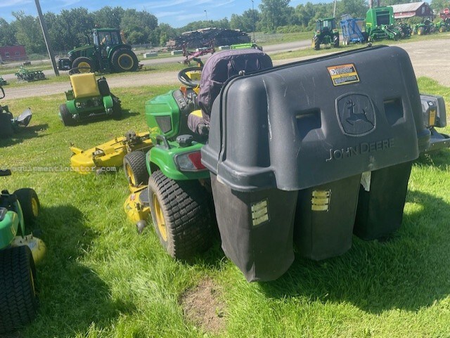 2013 John Deere X730 Image 4