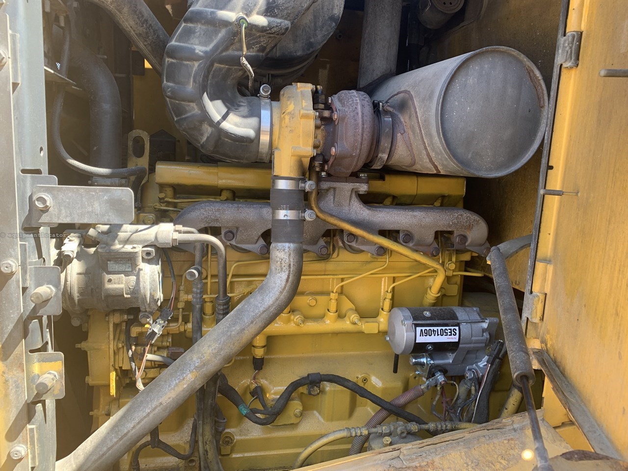 2011 John Deere 524K Image 10