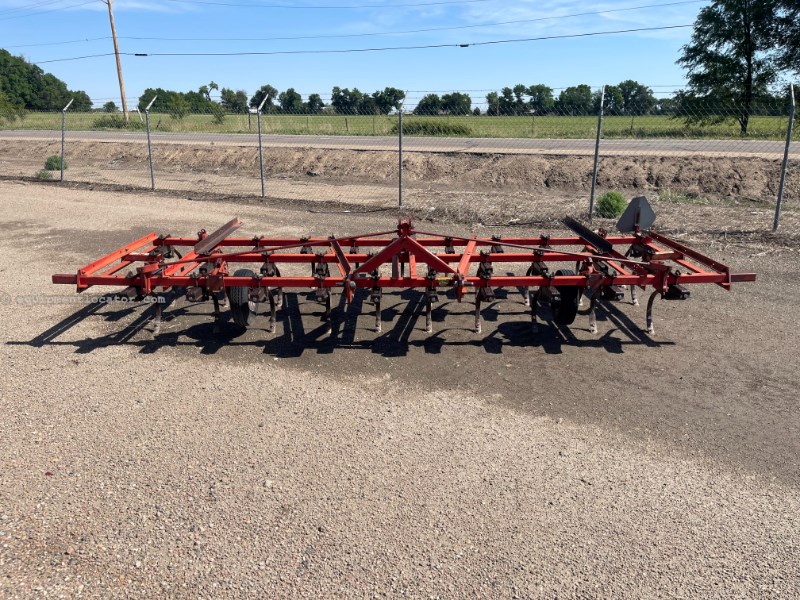 International 4500 Vibrashank Image 2