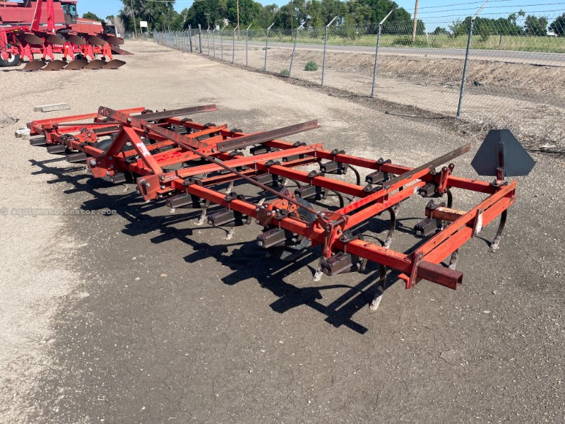 International 4500 Vibrashank Image 3