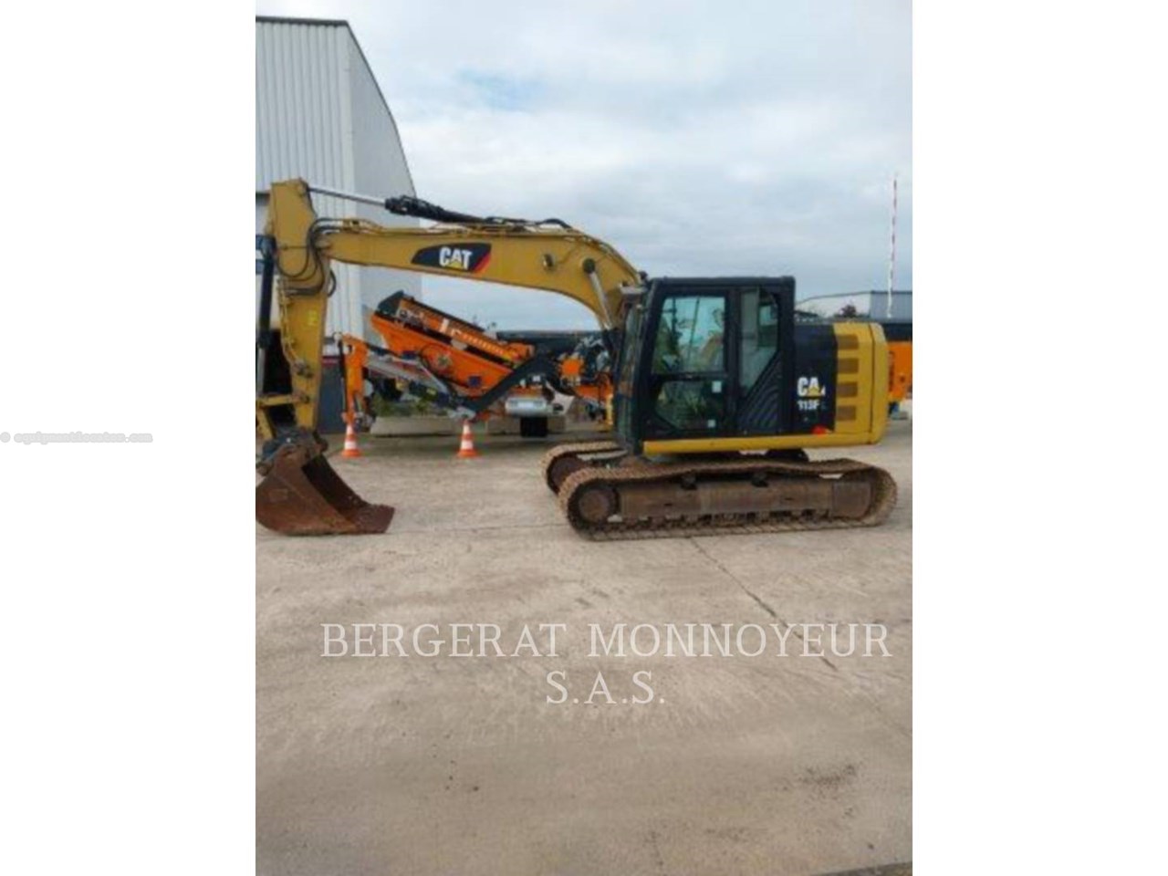 2016 Caterpillar 313F Image 10