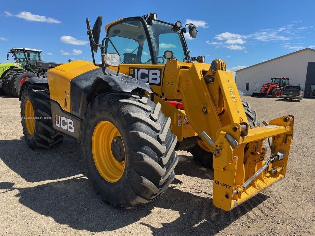 2019 JCB 536-60 Agri Image 2