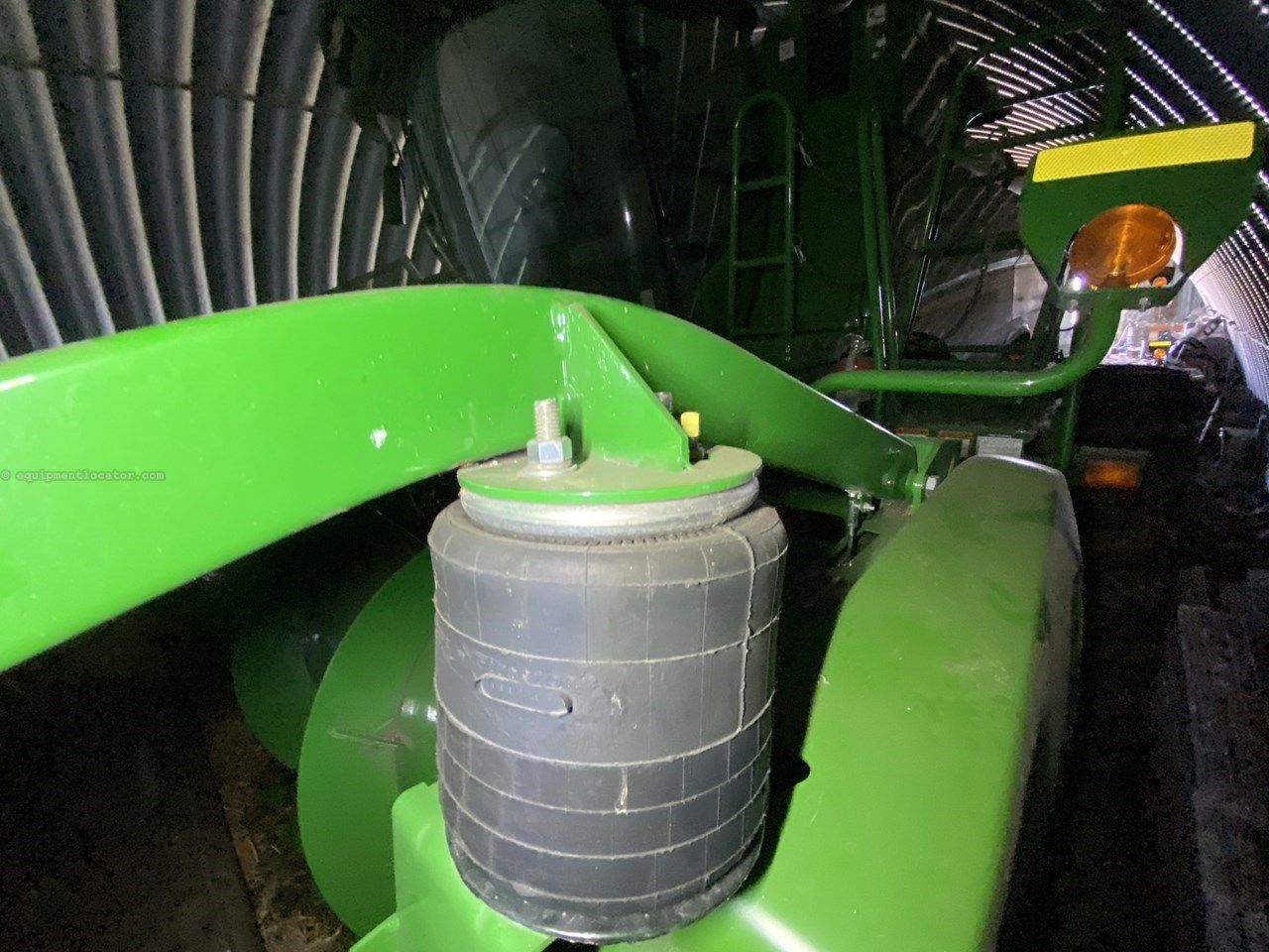 2016 John Deere 615P Image 10