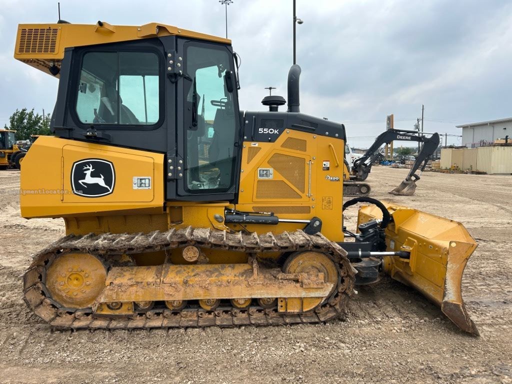 2022 John Deere 550K Image 2