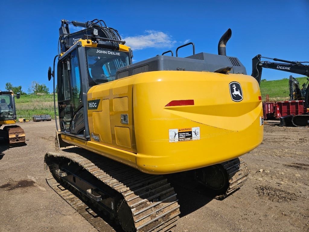 2022 John Deere 160GLC Image 2