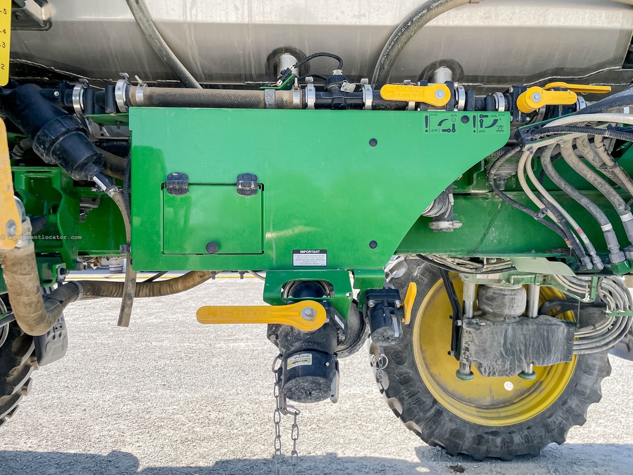 2024 John Deere 412R Image 10