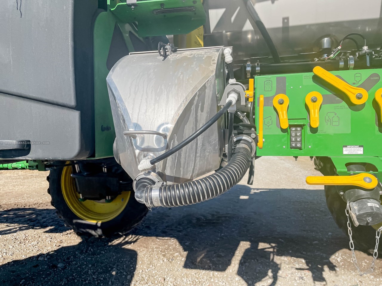 2024 John Deere 412R Image 10