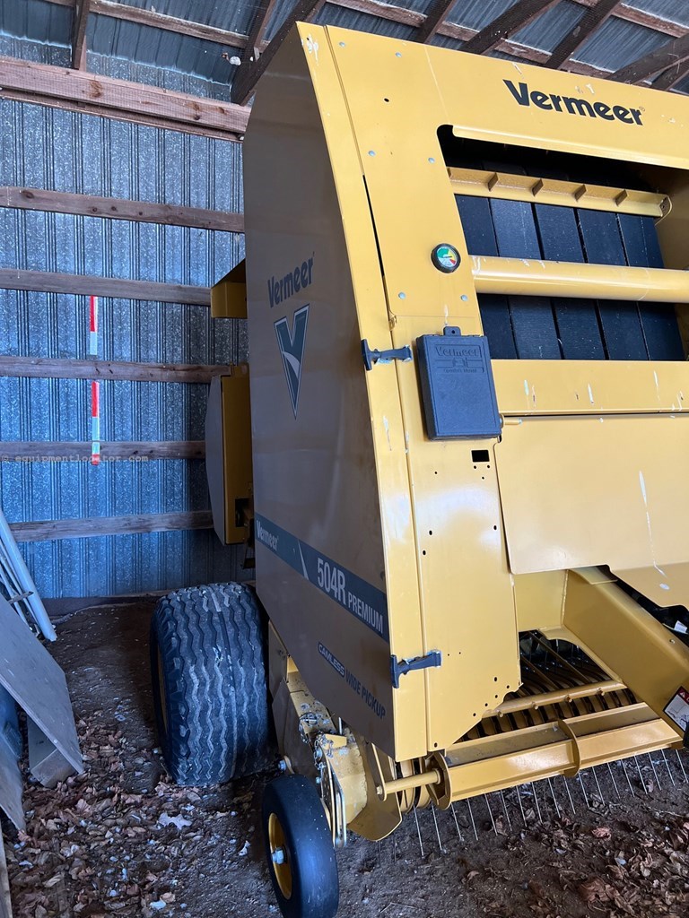 2023 Vermeer 504R Premium Image 10